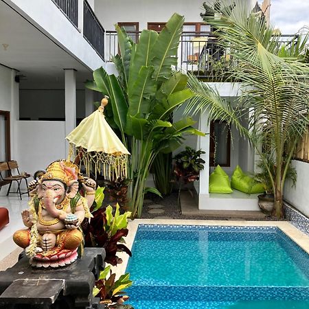 Villa Iris Homestay Uluwatu Екстериор снимка