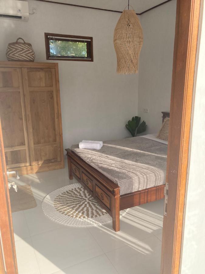 Villa Iris Homestay Uluwatu Екстериор снимка